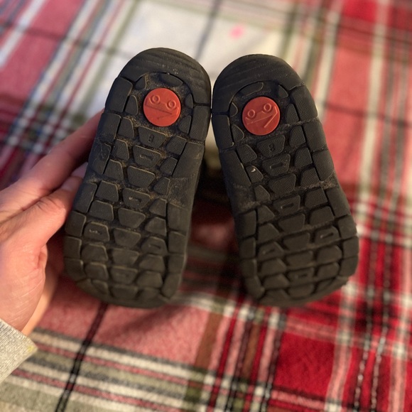 See Kai Run Gray and Black Kids Boots - Picture 3 of 4